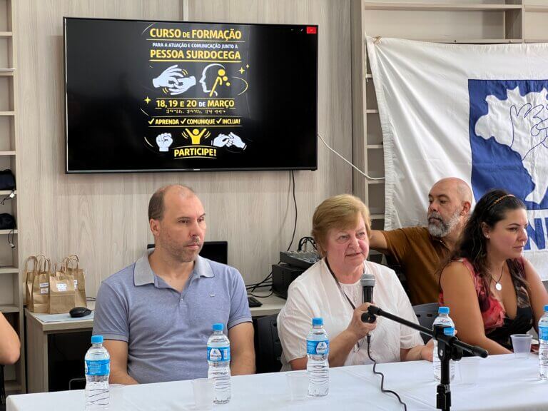 AESC reforça compromisso com a inclusão ao apoiar formação especializada em surdocegueira